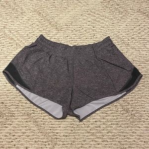 Lululemon 2.5” Hotty Hot Shorts